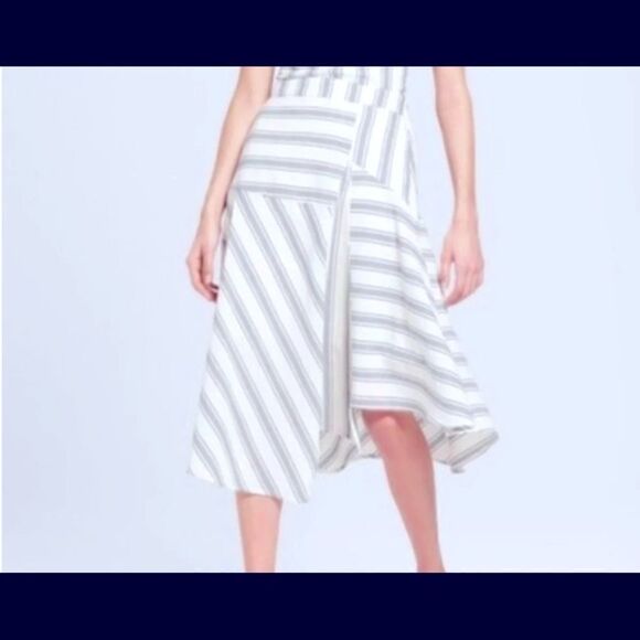 HOST PICK!! Size 8 Asymmetrical Skirt - Picture 1 of 6